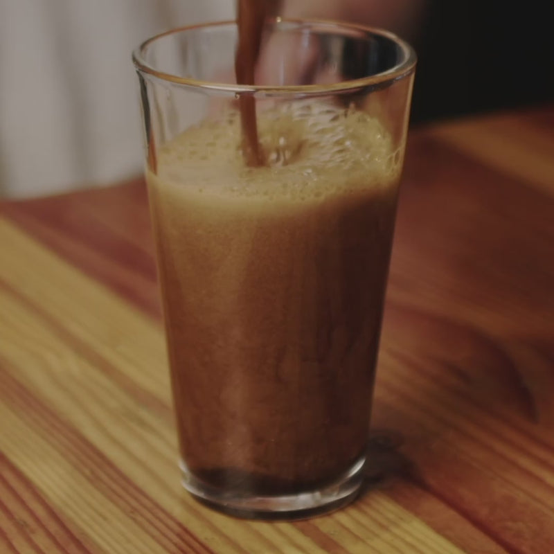 Video tutorial demonstrating how to pour Nitro Emerald Cliffs.